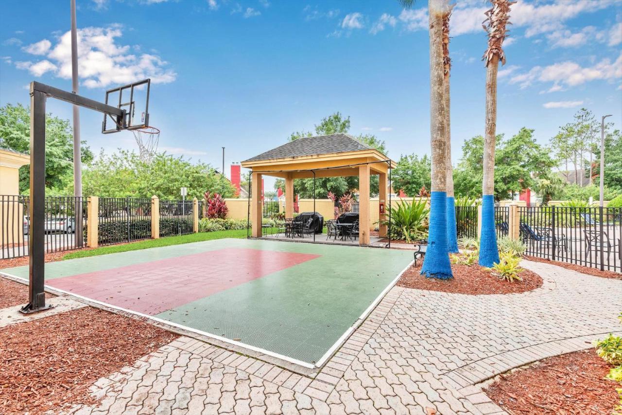 1Br 2 Queens Apt-Hotel With Pool, Hot Tub & Arcade, Near Disney & Universal! Orlando Exterior photo